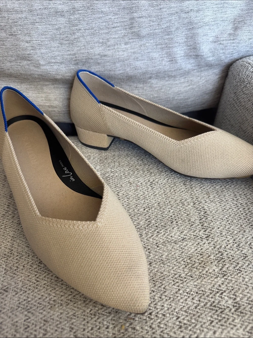 EUC Rothy's The High Point Block Heel in Ecru or Sandstone